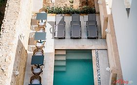 Mosta Stays By Zzzing